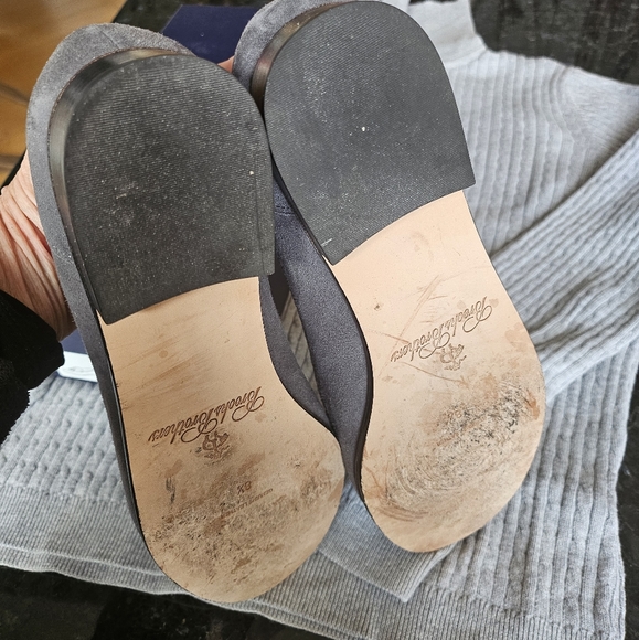 Suede shoes by Brooks Brothers - Picture 4 of 5